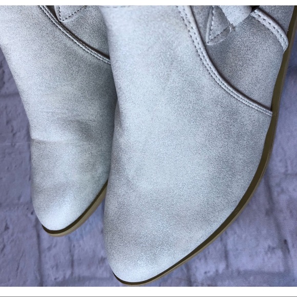 NEW Champagne Booties - Picture 8 of 8